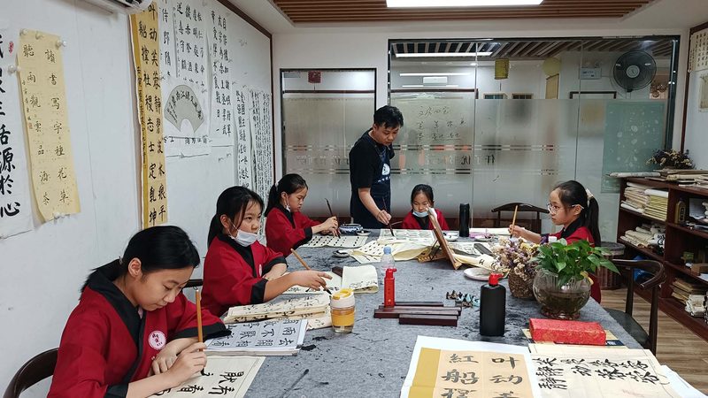 会计培训教材如何选择？揭秘优质教材的四大标准